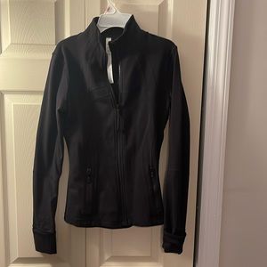 Lululemon define jacket size 6